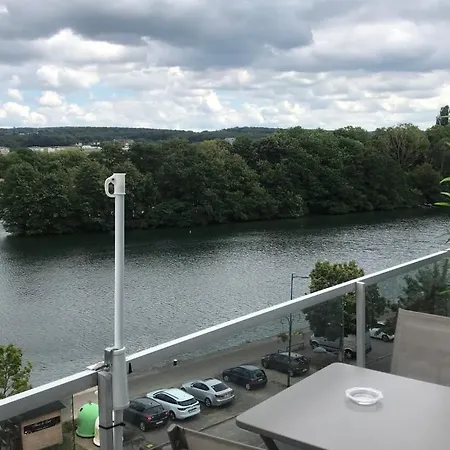 Studio Vue Sur Meuse شقة *